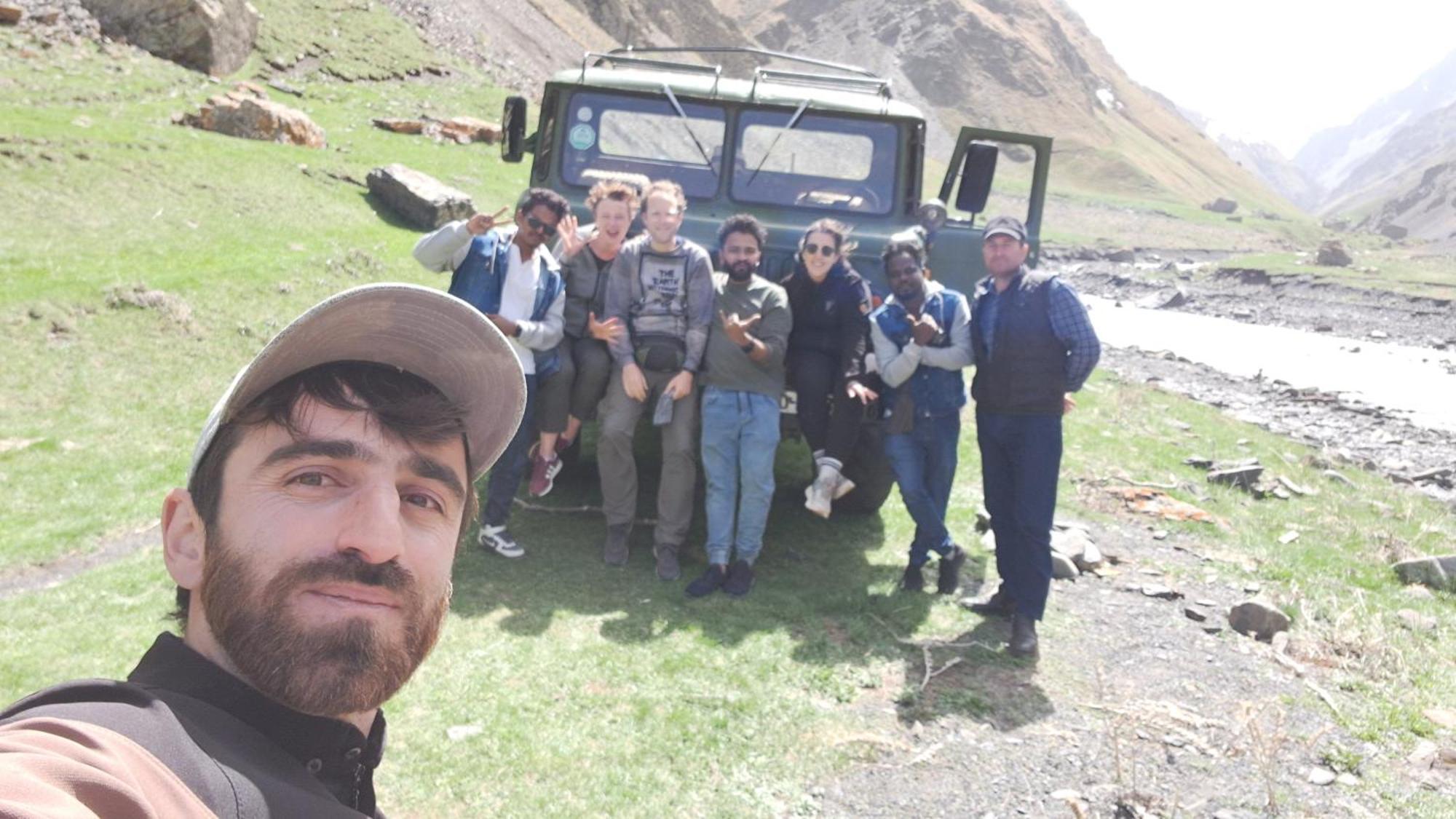 Xinaliq Khinalig Izzet'S Riverside Home Stay Kültér fotó