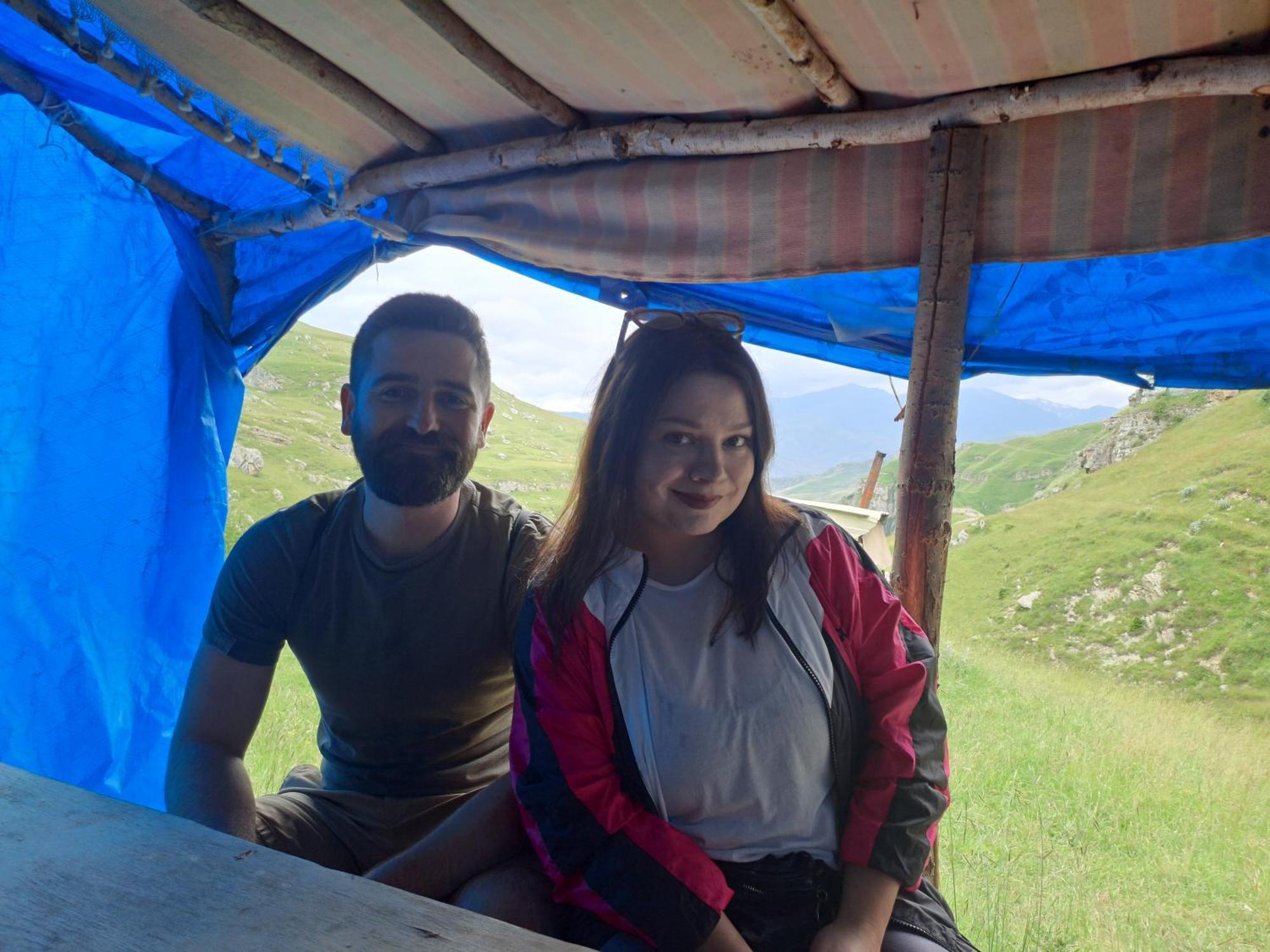 Xinaliq Khinalig Izzet'S Riverside Home Stay Kültér fotó